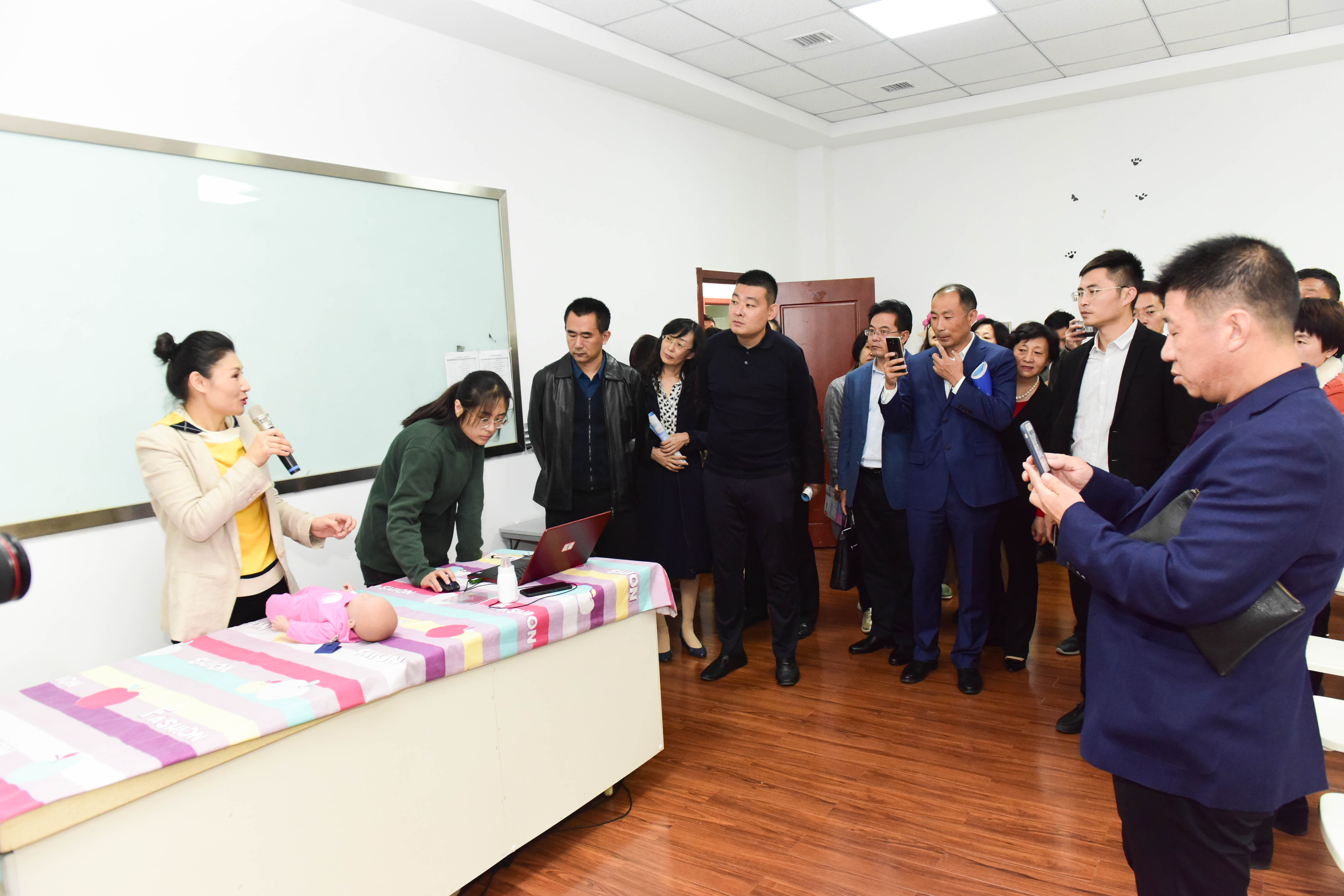 073648cf7f16efaee4d6ff96e1c1efb1.jpg 微信图片_20191029132958.jpg